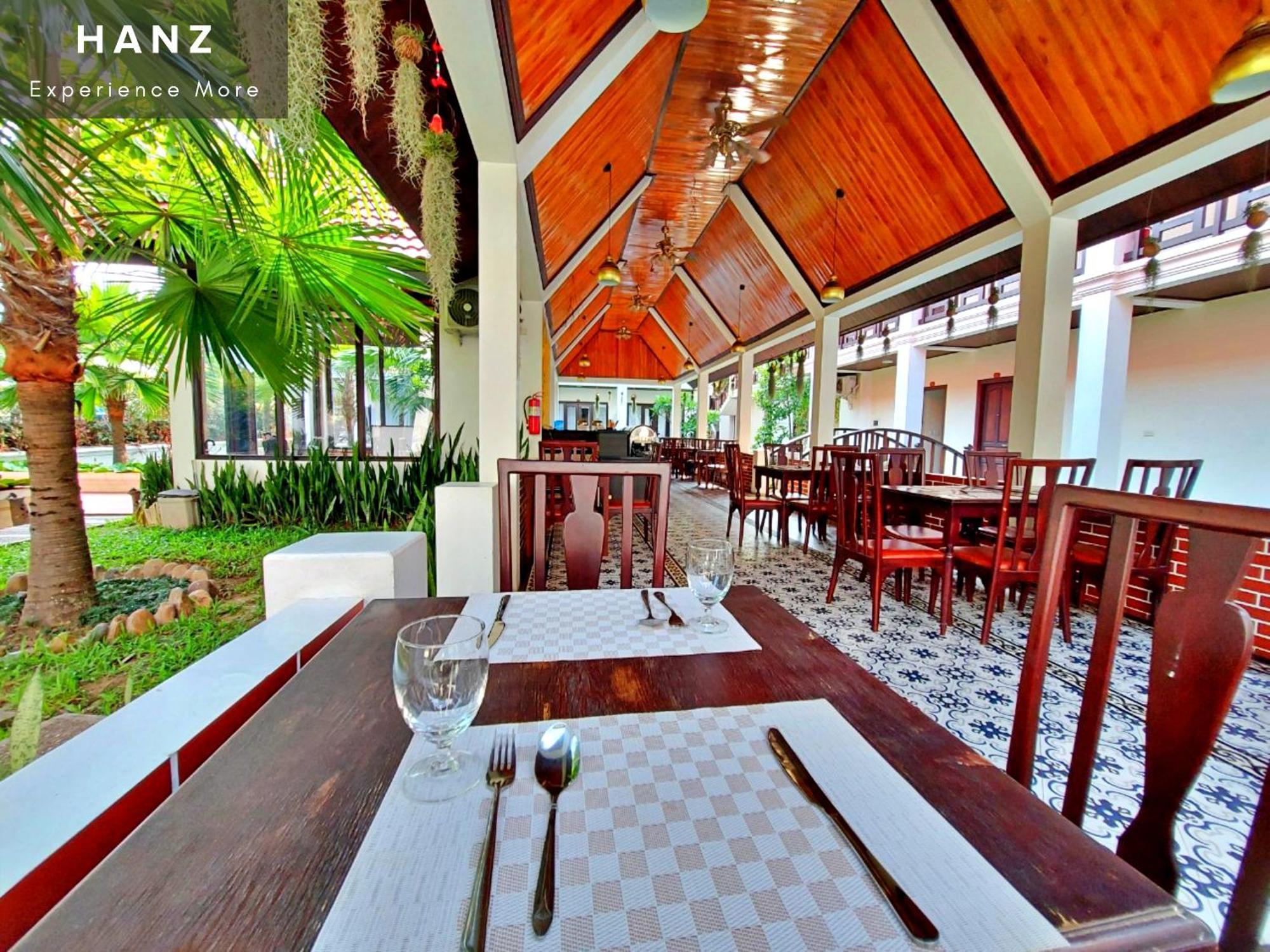 Sunrise Luang Prabang Hotel Bagian luar foto